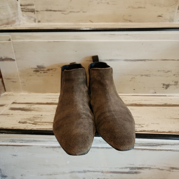 Chelsea Boots - London, Silver Street, size 11 brown suede w/paisley inset. - Picture 2 of 9